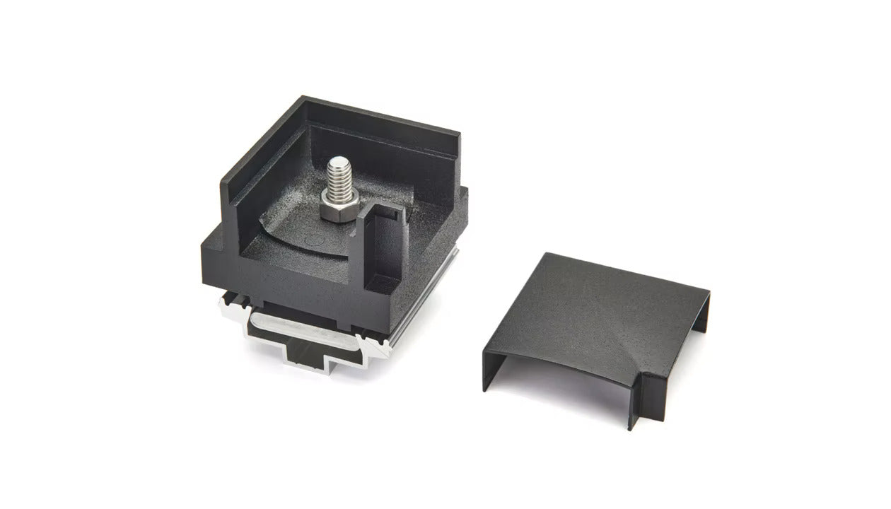 Trex Signature® 90° Crossover Bracket